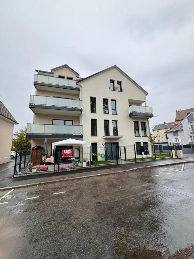 Appartement + Parking + Terrasse Mulhouse Eksteriør billede
